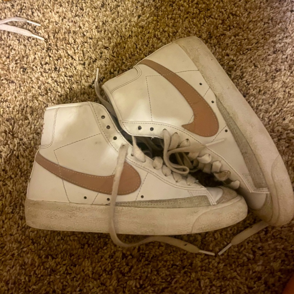 Pink blazers!
